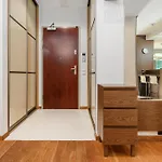 Lumina Premium With Parking Apartment *