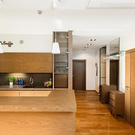 Lumina I Premium 2br With Parking I Terrace I Ac I Coffee Maker I Center Apartamento Łódź