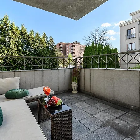 Lumina Premium With Parking *